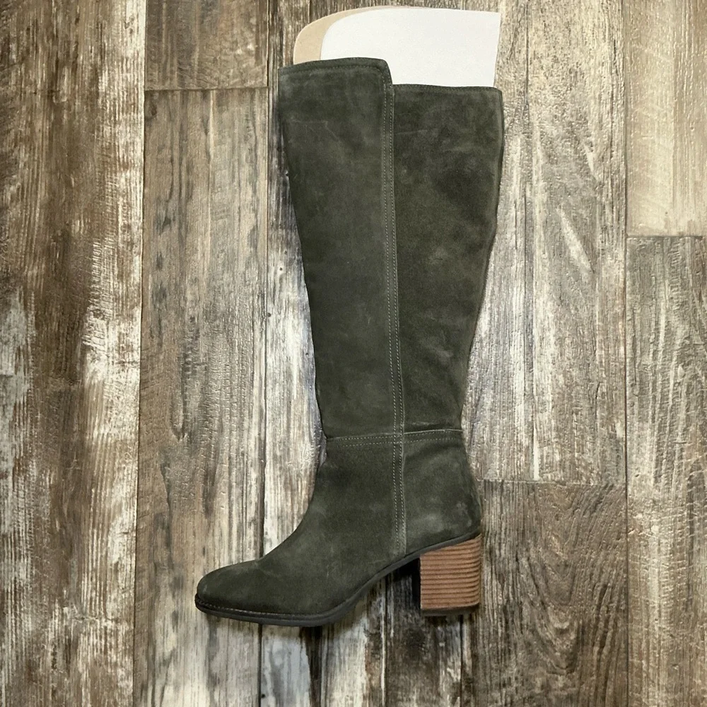 Lucky Brand chic versatile